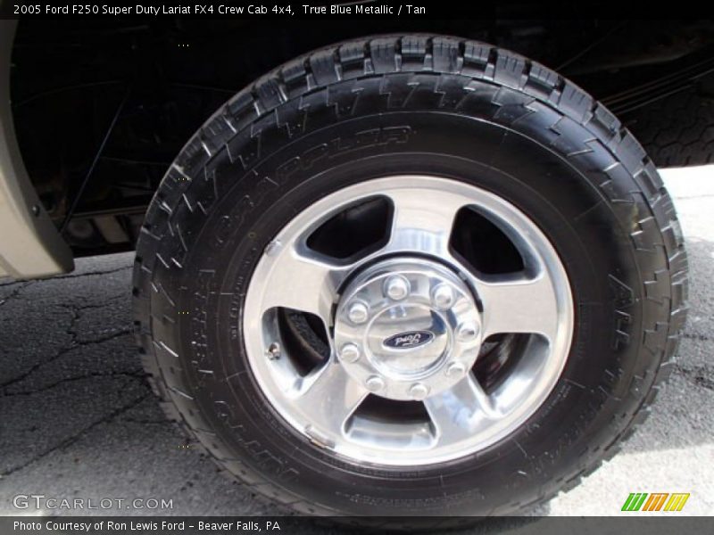 True Blue Metallic / Tan 2005 Ford F250 Super Duty Lariat FX4 Crew Cab 4x4
