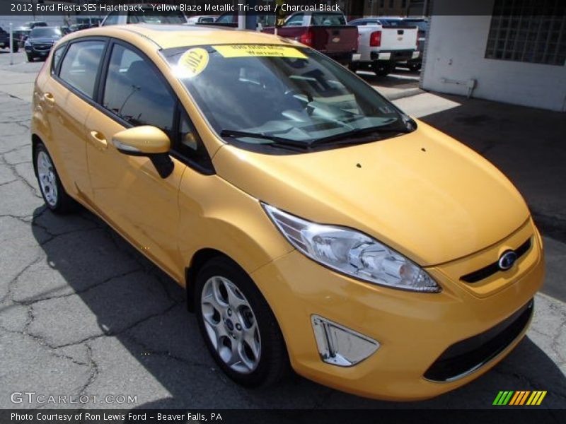 Yellow Blaze Metallic Tri-coat / Charcoal Black 2012 Ford Fiesta SES Hatchback