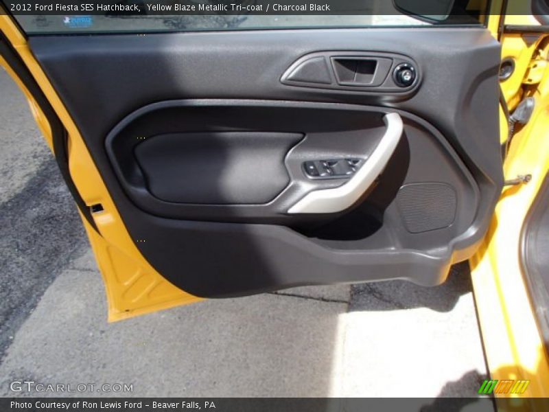 Yellow Blaze Metallic Tri-coat / Charcoal Black 2012 Ford Fiesta SES Hatchback