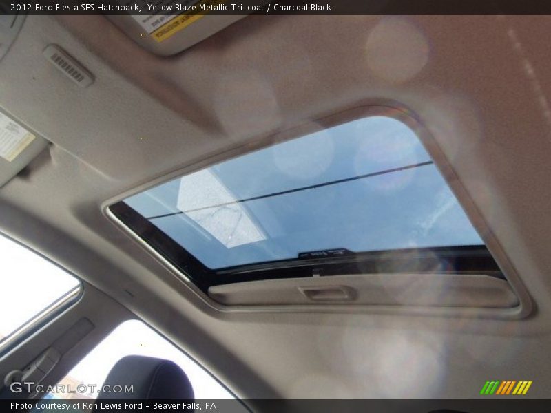 Yellow Blaze Metallic Tri-coat / Charcoal Black 2012 Ford Fiesta SES Hatchback