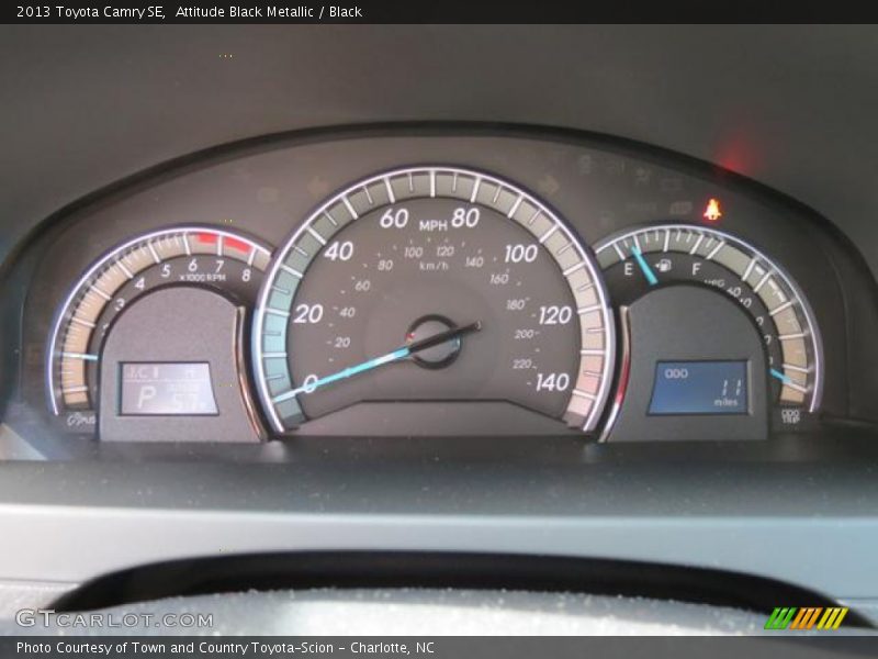 Attitude Black Metallic / Black 2013 Toyota Camry SE