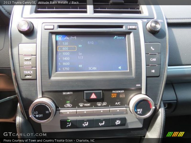 Attitude Black Metallic / Black 2013 Toyota Camry SE