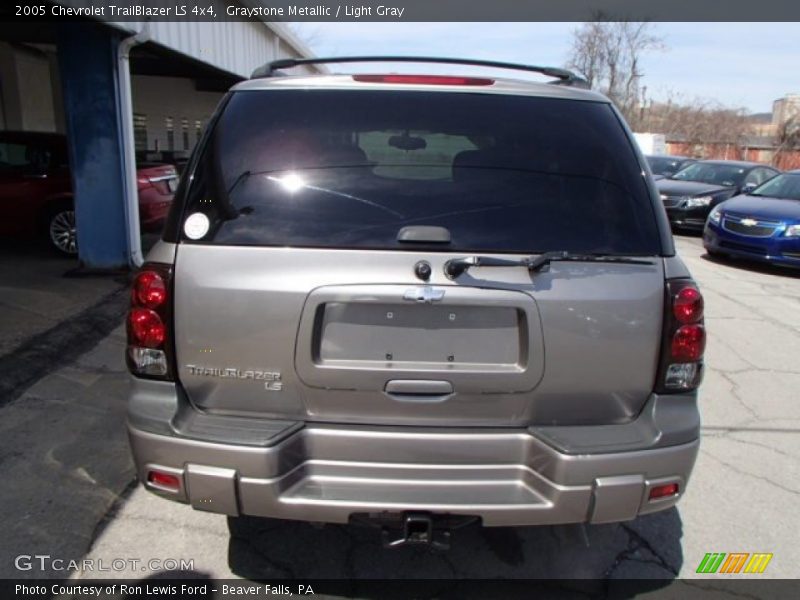 Graystone Metallic / Light Gray 2005 Chevrolet TrailBlazer LS 4x4