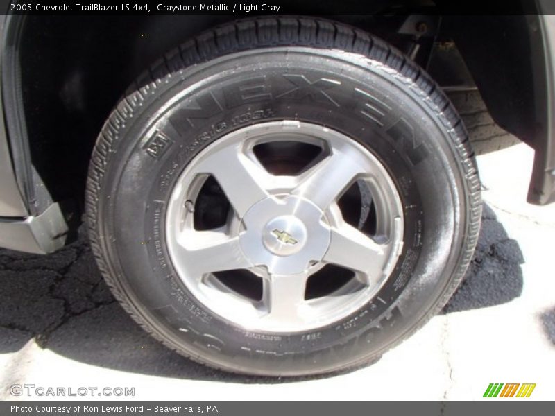 Graystone Metallic / Light Gray 2005 Chevrolet TrailBlazer LS 4x4