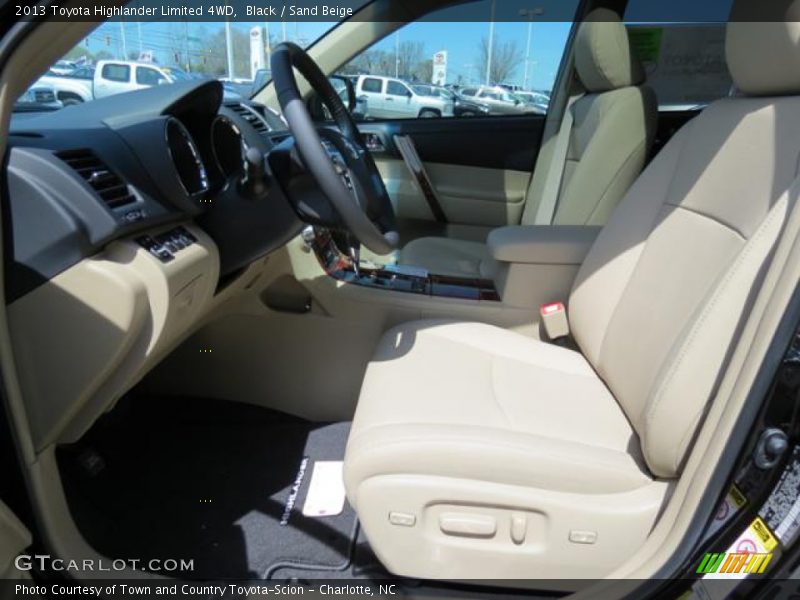 Black / Sand Beige 2013 Toyota Highlander Limited 4WD