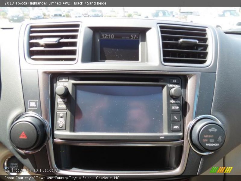Black / Sand Beige 2013 Toyota Highlander Limited 4WD