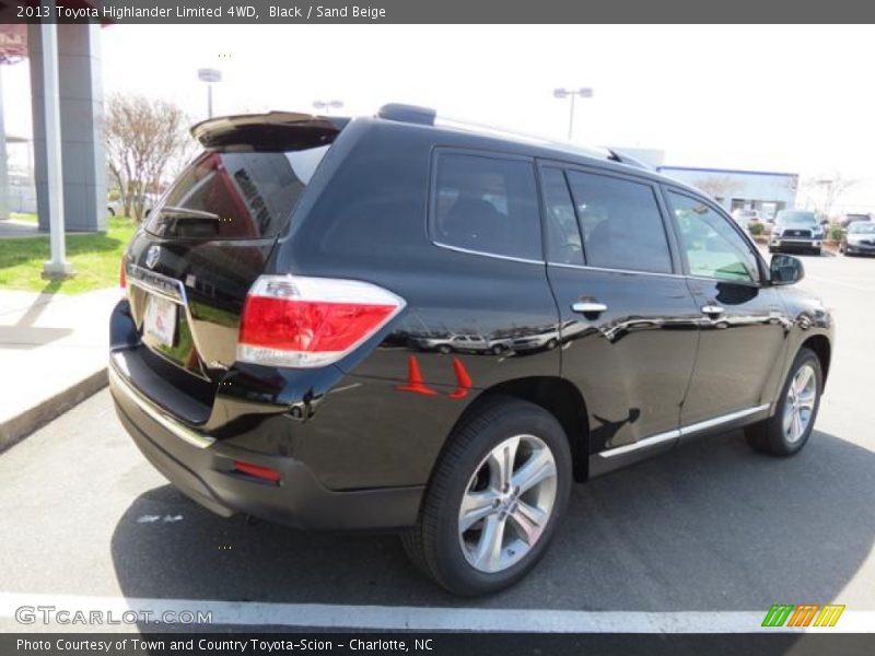 Black / Sand Beige 2013 Toyota Highlander Limited 4WD
