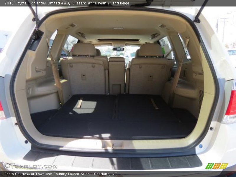 Blizzard White Pearl / Sand Beige 2013 Toyota Highlander Limited 4WD