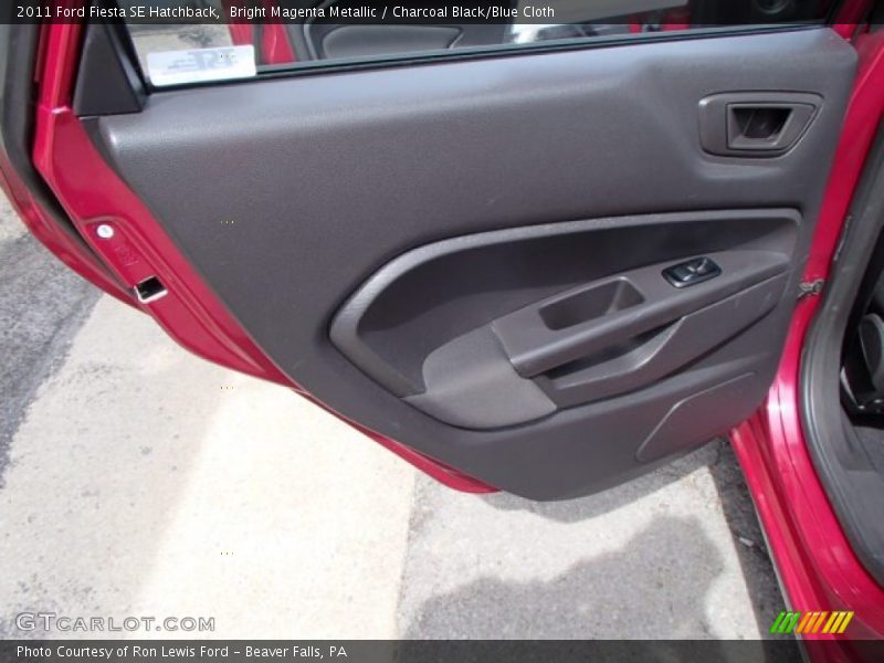 Bright Magenta Metallic / Charcoal Black/Blue Cloth 2011 Ford Fiesta SE Hatchback