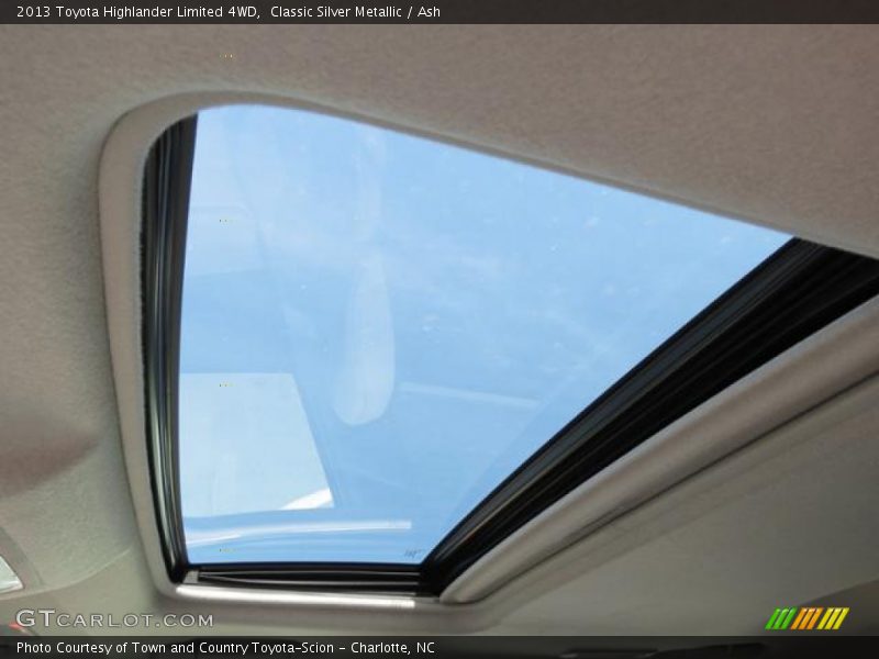 Classic Silver Metallic / Ash 2013 Toyota Highlander Limited 4WD