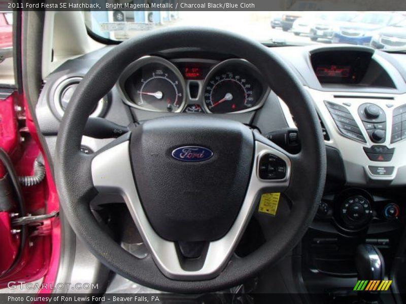 Bright Magenta Metallic / Charcoal Black/Blue Cloth 2011 Ford Fiesta SE Hatchback