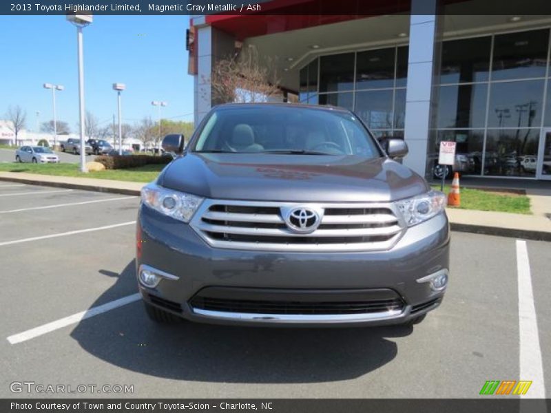 Magnetic Gray Metallic / Ash 2013 Toyota Highlander Limited