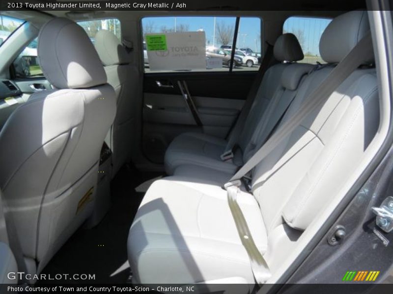 Magnetic Gray Metallic / Ash 2013 Toyota Highlander Limited