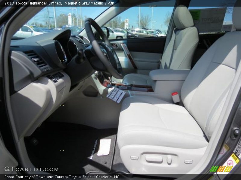 Magnetic Gray Metallic / Ash 2013 Toyota Highlander Limited