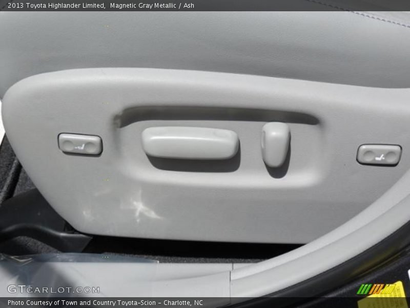 Magnetic Gray Metallic / Ash 2013 Toyota Highlander Limited