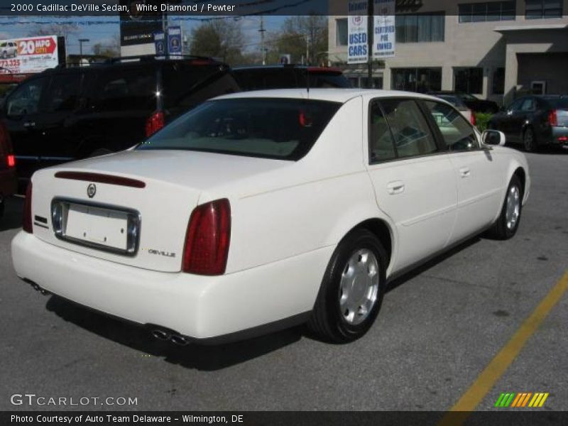 White Diamond / Pewter 2000 Cadillac DeVille Sedan