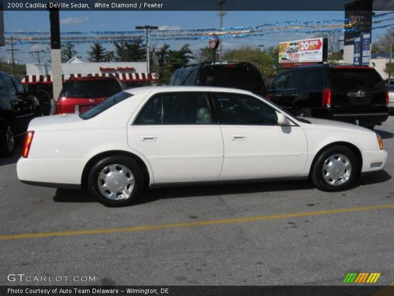 White Diamond / Pewter 2000 Cadillac DeVille Sedan