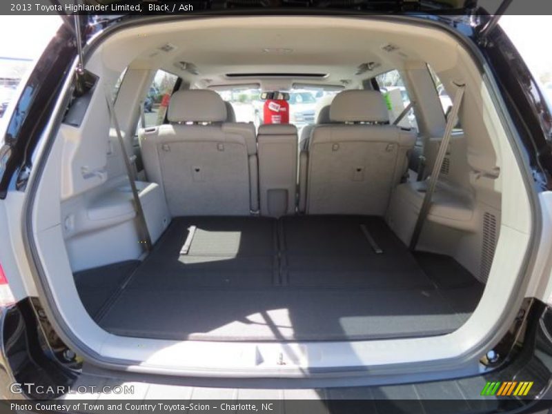 Black / Ash 2013 Toyota Highlander Limited