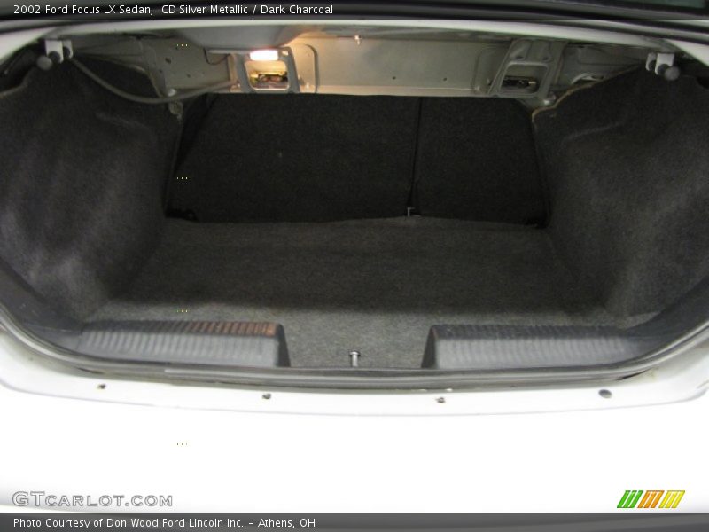 CD Silver Metallic / Dark Charcoal 2002 Ford Focus LX Sedan