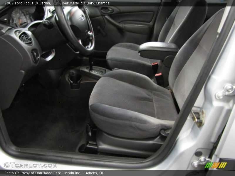 CD Silver Metallic / Dark Charcoal 2002 Ford Focus LX Sedan