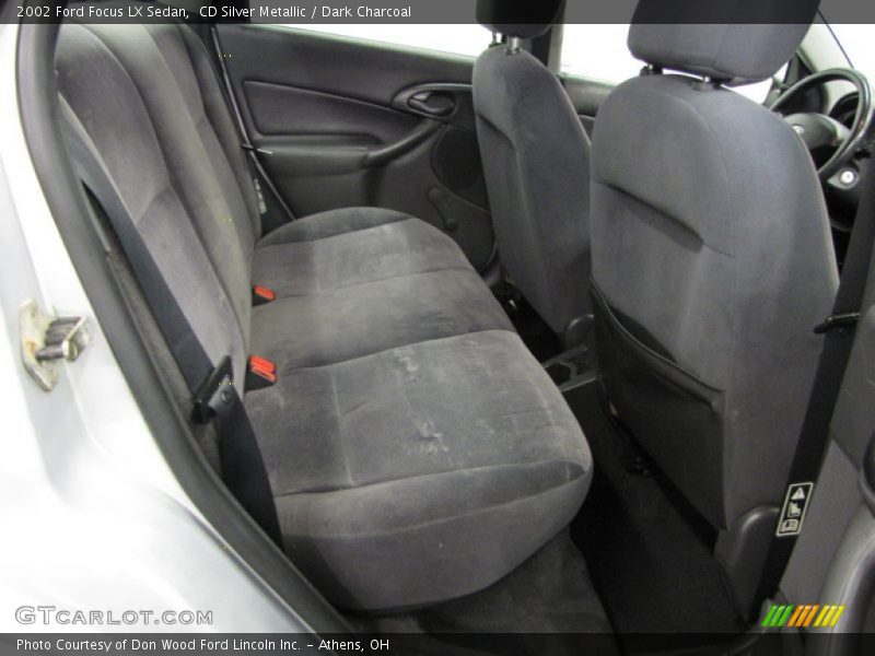 CD Silver Metallic / Dark Charcoal 2002 Ford Focus LX Sedan