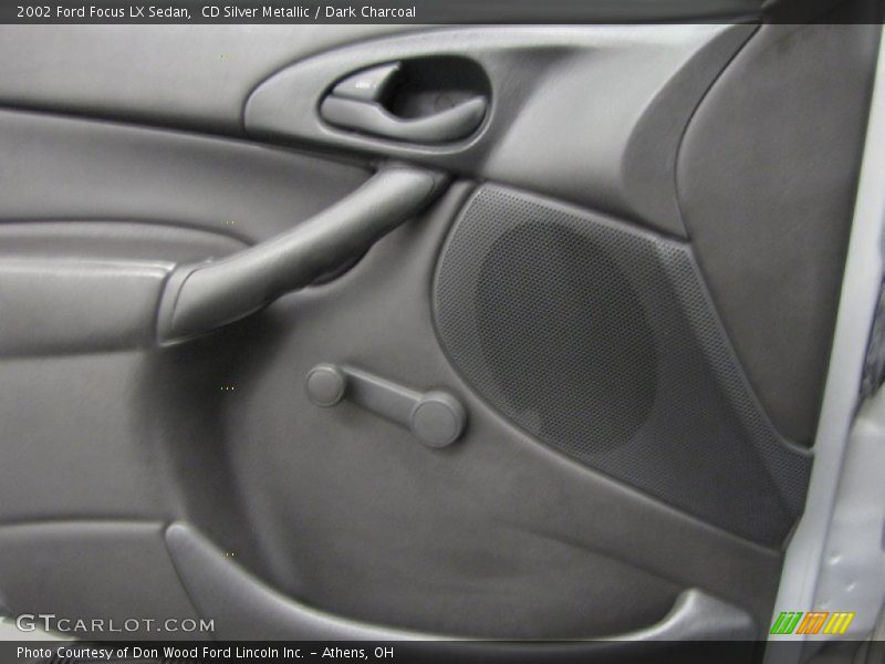 CD Silver Metallic / Dark Charcoal 2002 Ford Focus LX Sedan