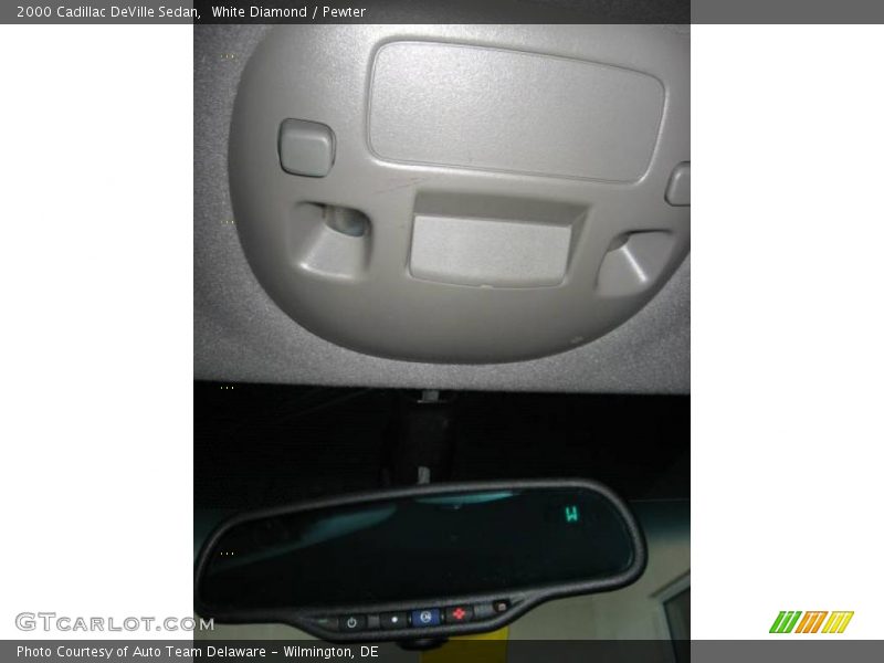 White Diamond / Pewter 2000 Cadillac DeVille Sedan