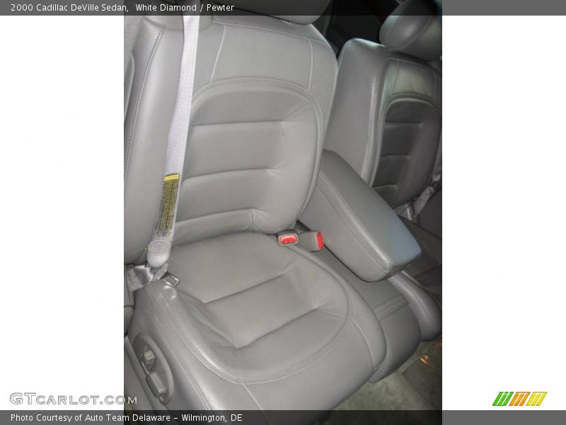 White Diamond / Pewter 2000 Cadillac DeVille Sedan