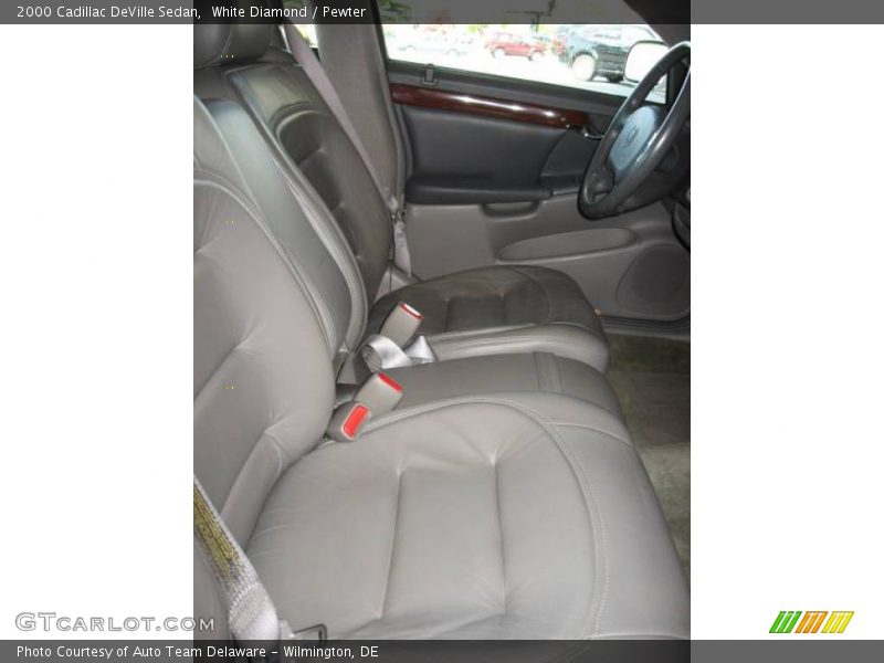 White Diamond / Pewter 2000 Cadillac DeVille Sedan