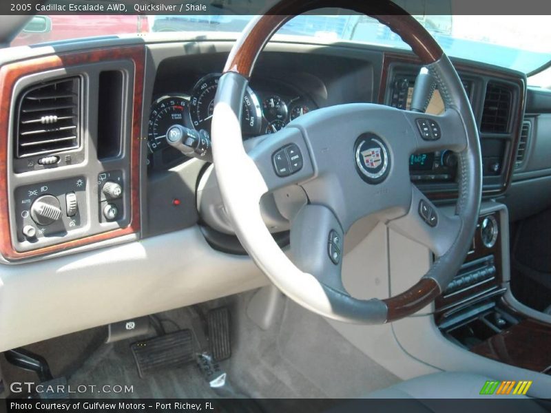 Quicksilver / Shale 2005 Cadillac Escalade AWD