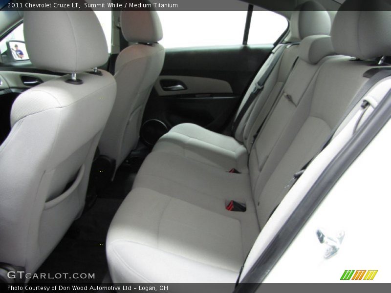 Summit White / Medium Titanium 2011 Chevrolet Cruze LT