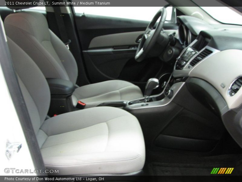Summit White / Medium Titanium 2011 Chevrolet Cruze LT