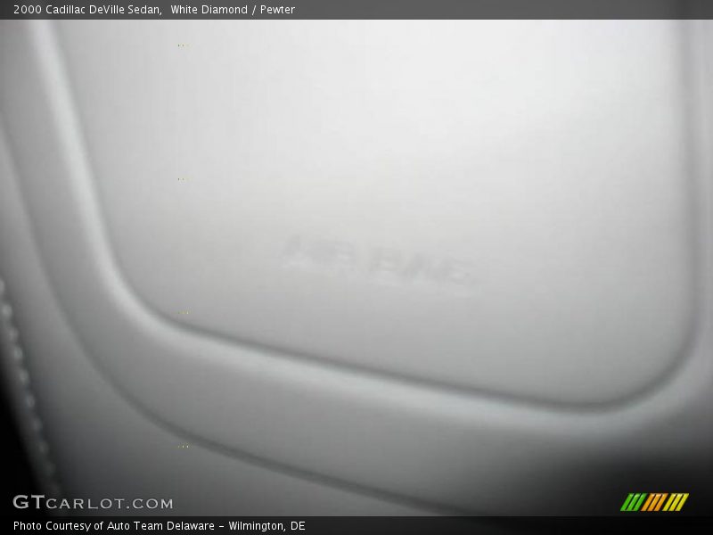 White Diamond / Pewter 2000 Cadillac DeVille Sedan