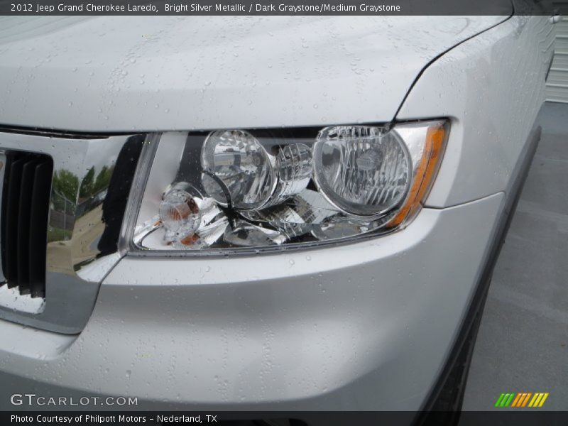 Bright Silver Metallic / Dark Graystone/Medium Graystone 2012 Jeep Grand Cherokee Laredo