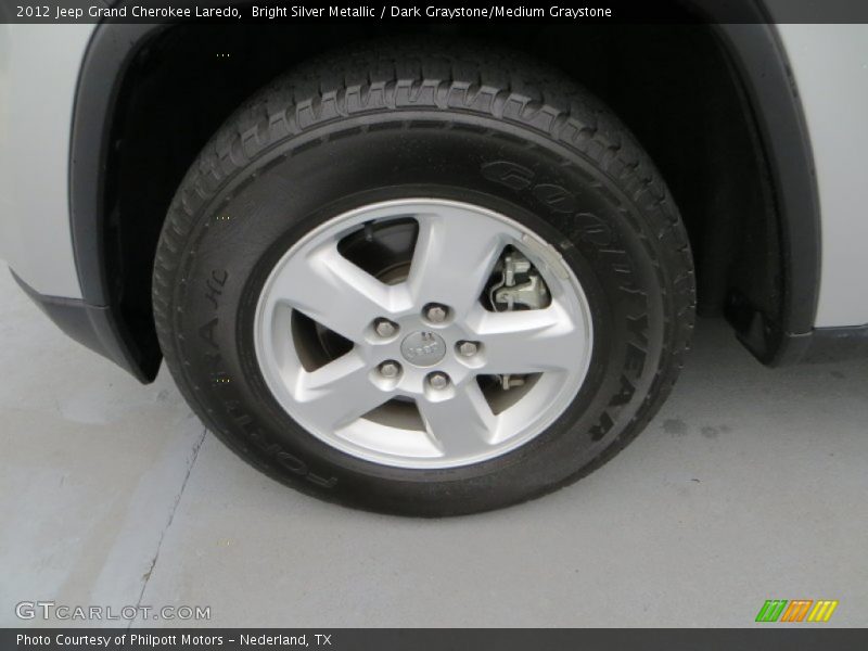 Bright Silver Metallic / Dark Graystone/Medium Graystone 2012 Jeep Grand Cherokee Laredo