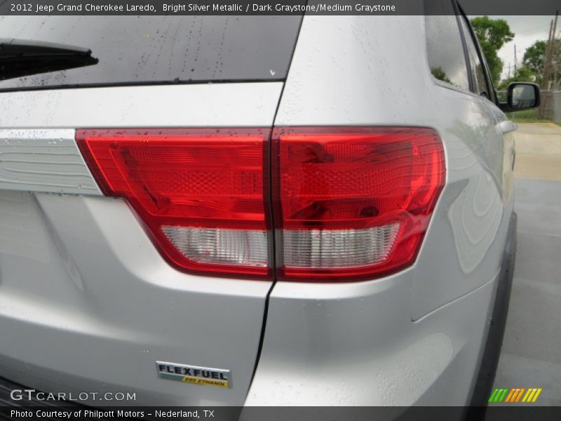 Bright Silver Metallic / Dark Graystone/Medium Graystone 2012 Jeep Grand Cherokee Laredo