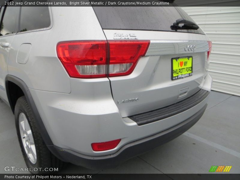 Bright Silver Metallic / Dark Graystone/Medium Graystone 2012 Jeep Grand Cherokee Laredo
