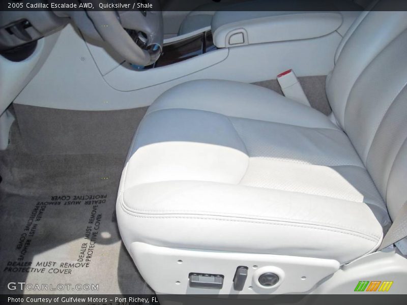 Quicksilver / Shale 2005 Cadillac Escalade AWD