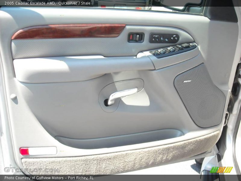 Quicksilver / Shale 2005 Cadillac Escalade AWD