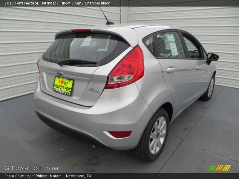 Ingot Silver / Charcoal Black 2013 Ford Fiesta SE Hatchback