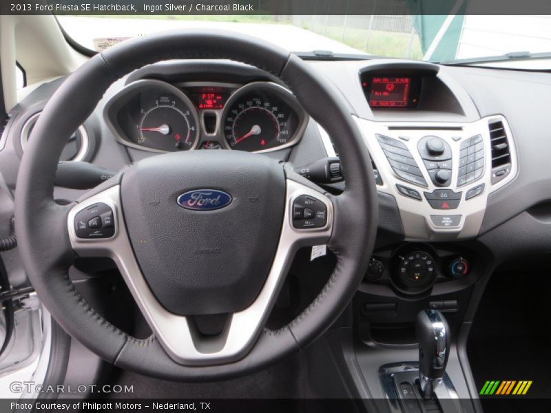 Ingot Silver / Charcoal Black 2013 Ford Fiesta SE Hatchback