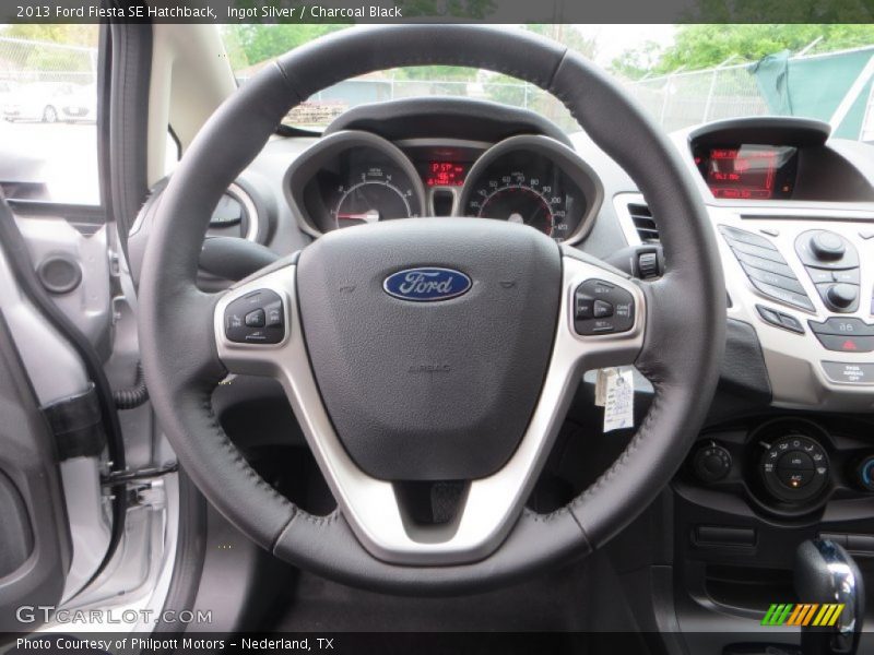 2013 Fiesta SE Hatchback Steering Wheel