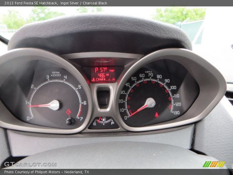 Ingot Silver / Charcoal Black 2013 Ford Fiesta SE Hatchback