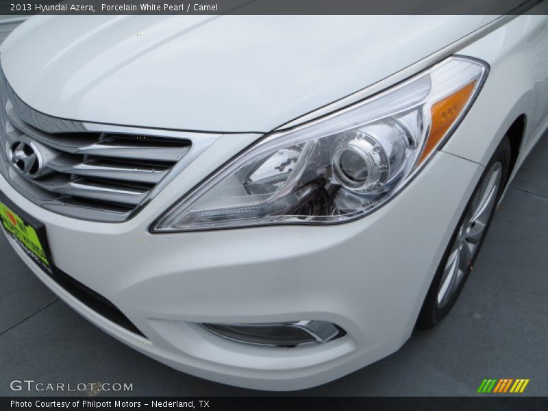 Porcelain White Pearl / Camel 2013 Hyundai Azera