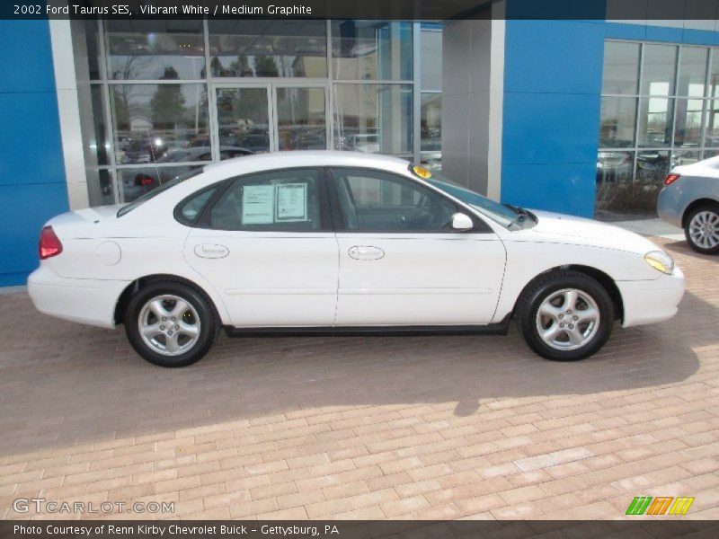 Vibrant White / Medium Graphite 2002 Ford Taurus SES