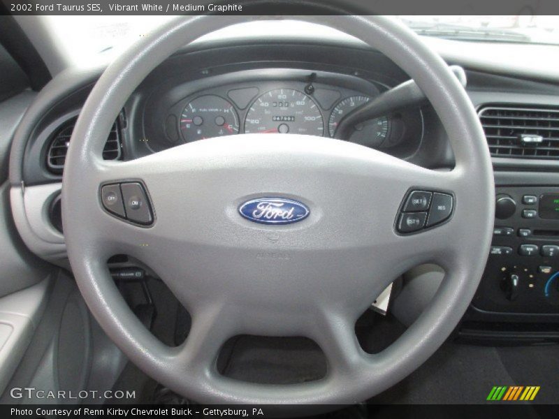 Vibrant White / Medium Graphite 2002 Ford Taurus SES