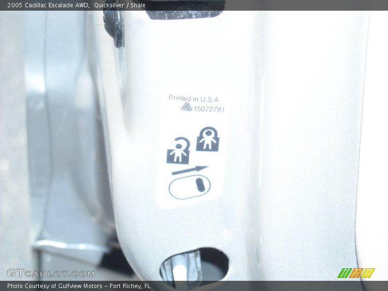 Quicksilver / Shale 2005 Cadillac Escalade AWD