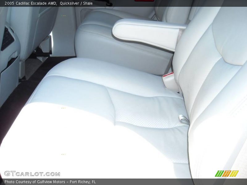 Quicksilver / Shale 2005 Cadillac Escalade AWD