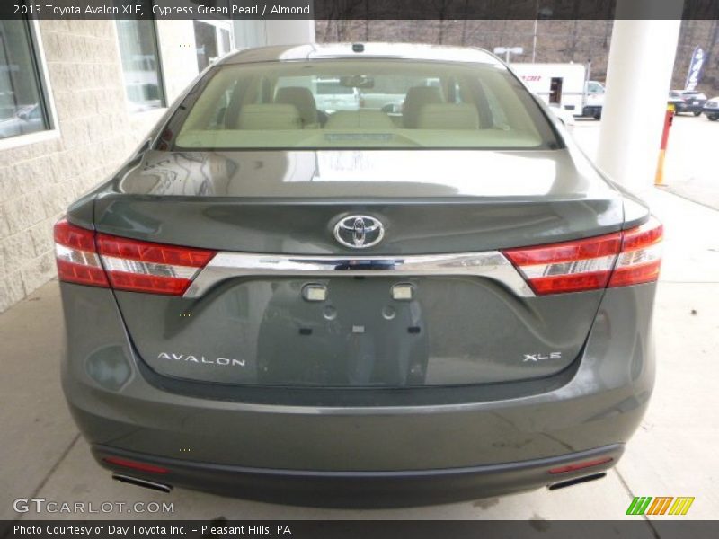 Cypress Green Pearl / Almond 2013 Toyota Avalon XLE
