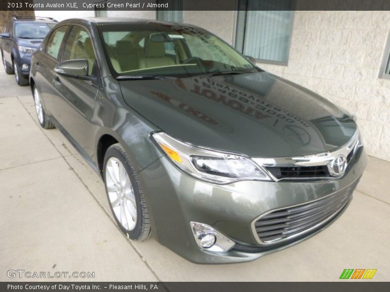 Cypress Green Pearl / Almond 2013 Toyota Avalon XLE